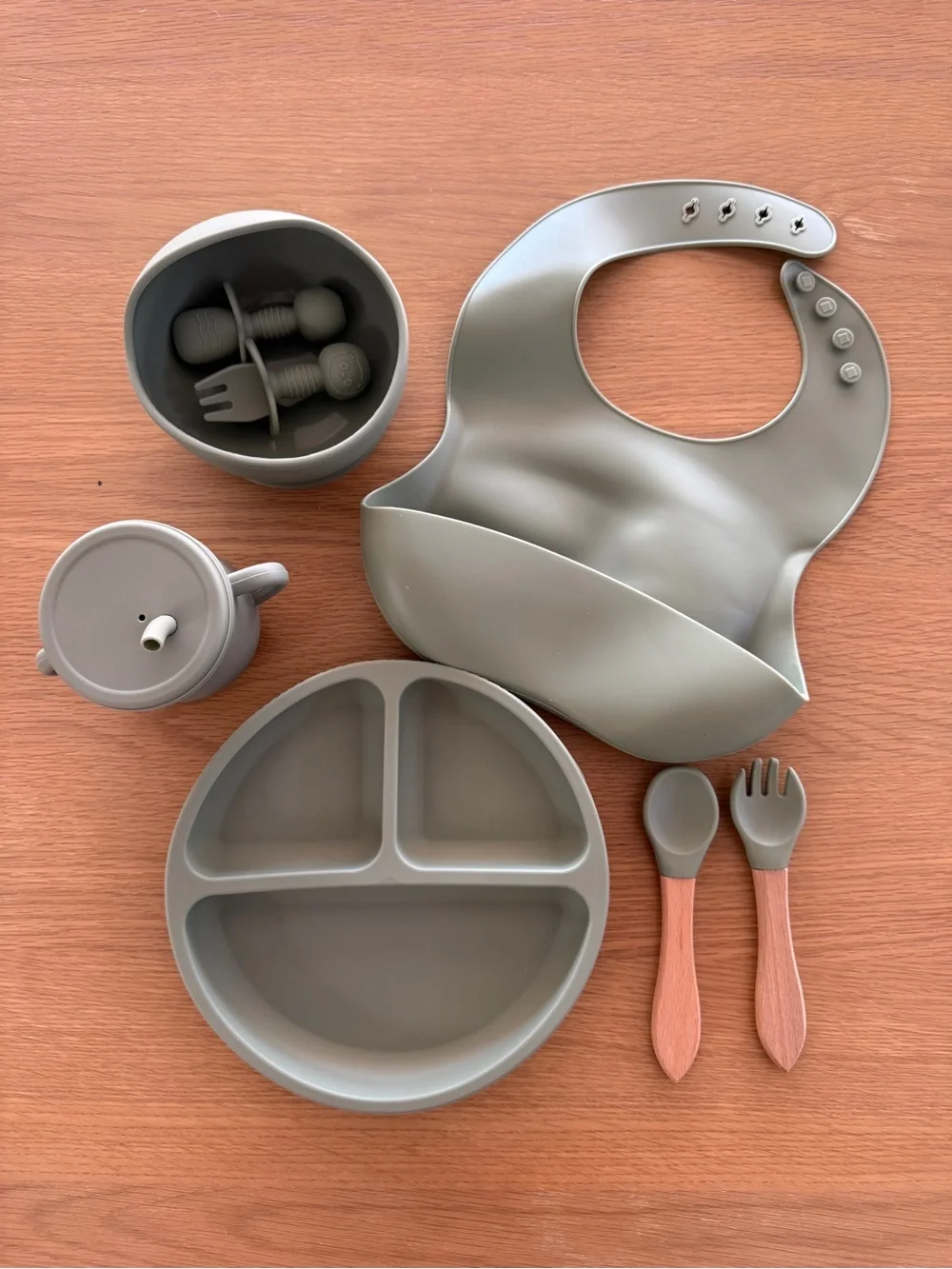 Silicone Baby Feeding Set with Bib and Divided Plate — Sage